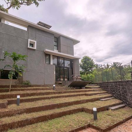 Villa Foresta By Stayvista With Modern Decor, Swimming Pool & Expansive Lawn For A Perfect Escape Лонавала Экстерьер фото