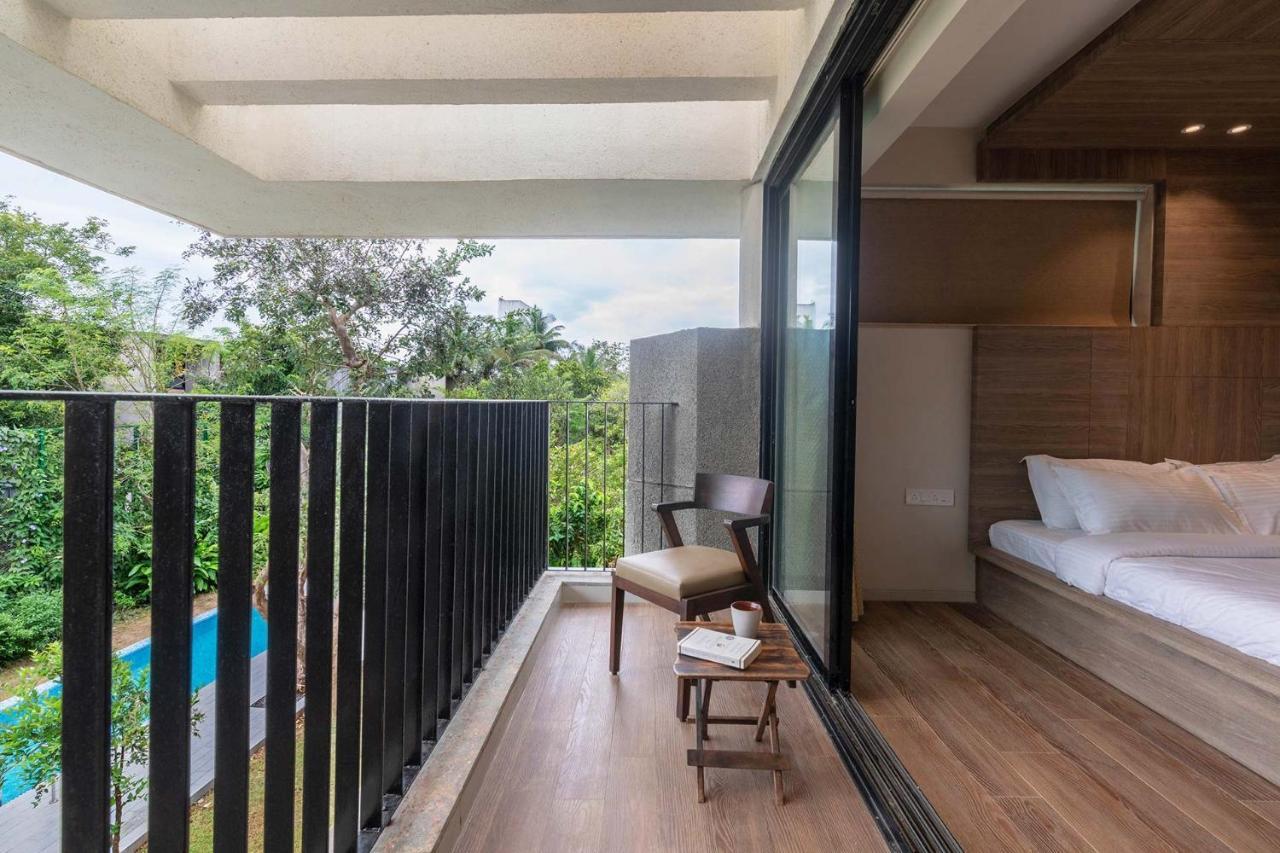 Villa Foresta By Stayvista With Modern Decor, Swimming Pool & Expansive Lawn For A Perfect Escape Лонавала Экстерьер фото