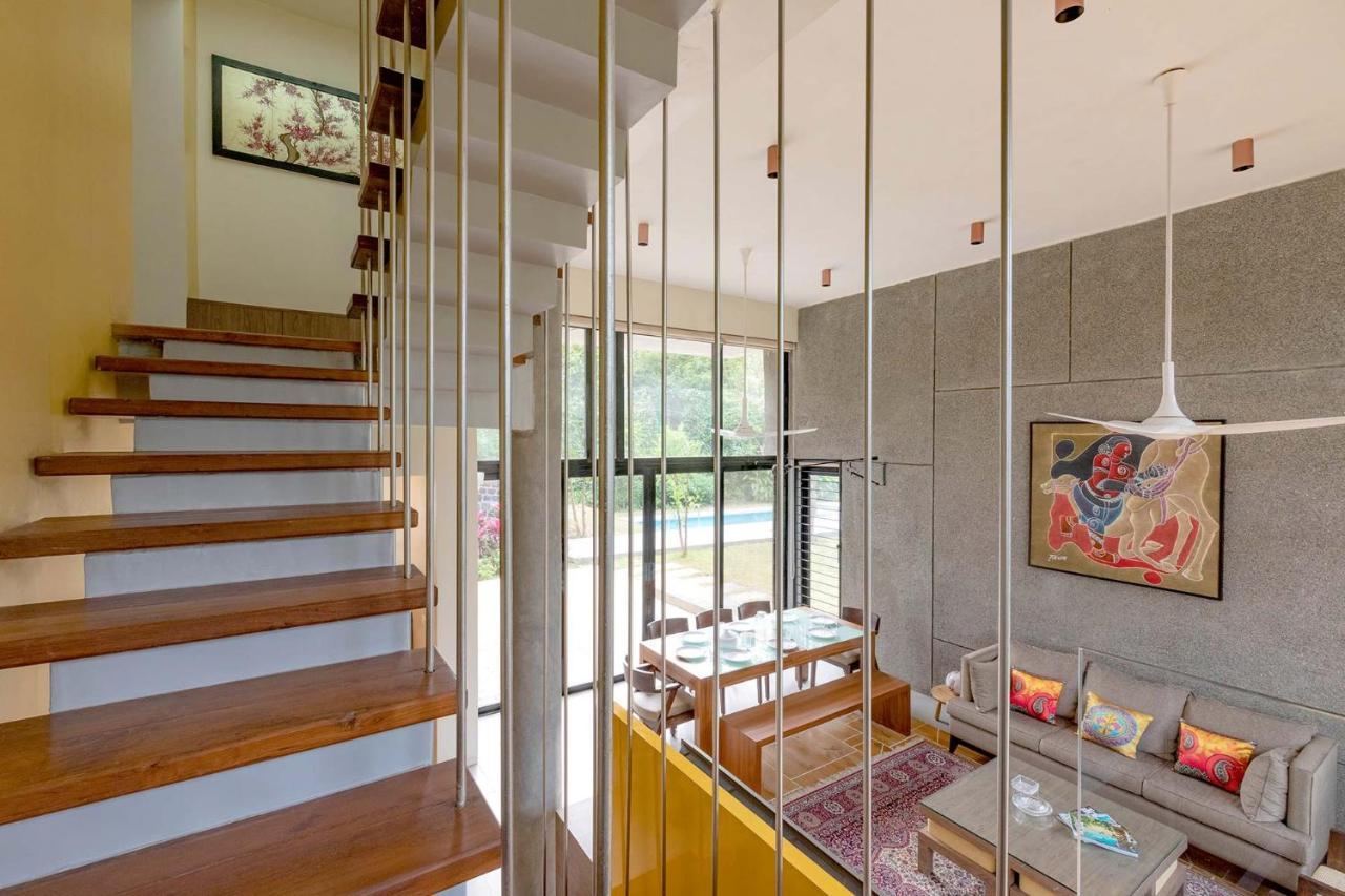 Villa Foresta By Stayvista With Modern Decor, Swimming Pool & Expansive Lawn For A Perfect Escape Лонавала Экстерьер фото